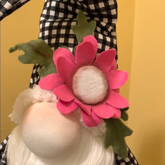 Black and White Polka Check Gnome Decor with pink accent. NWT - Picture 3 of 17